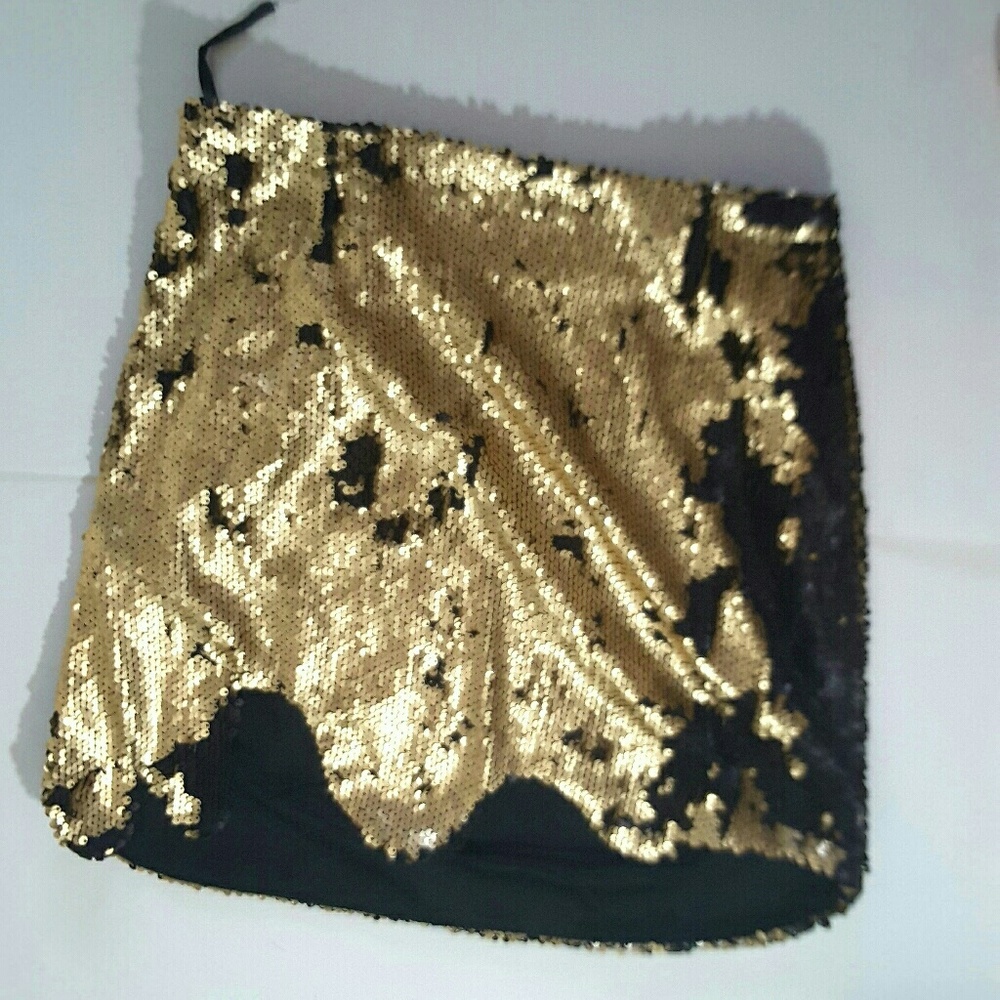 - Angel biba reversible sequin skirt